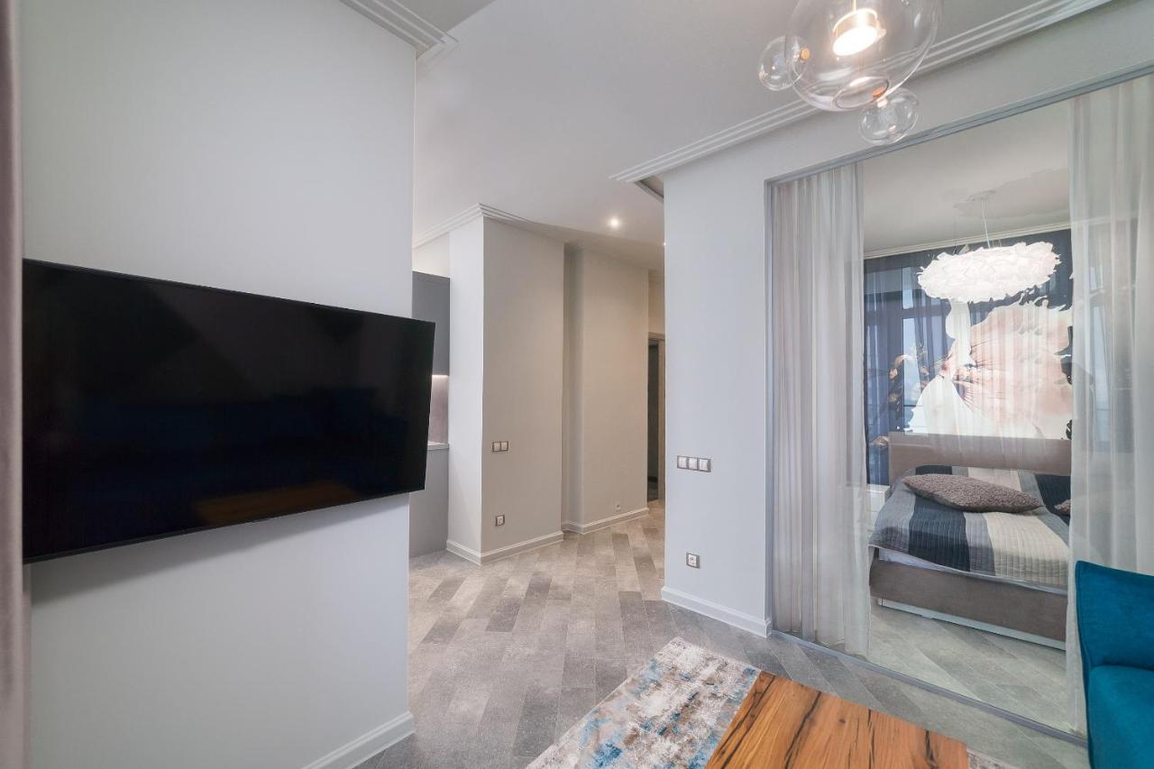 Wowell Apartments Odessa Exterior photo