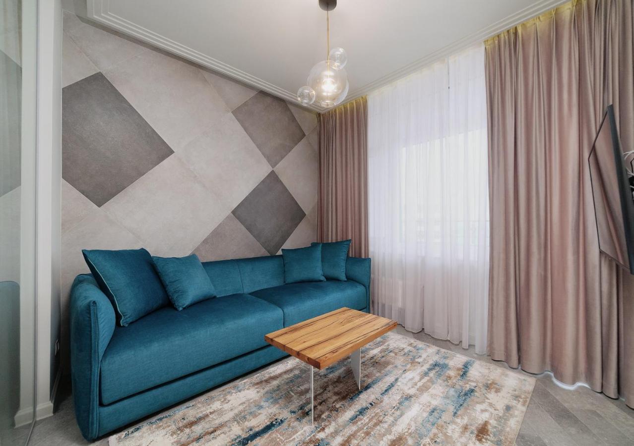 Wowell Apartments Odessa Exterior photo